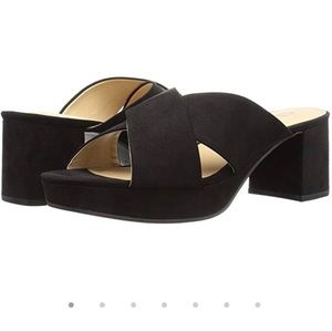 Sandals CL by Laundry